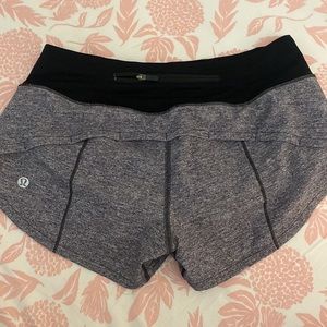 lululemon 2”5 size 2